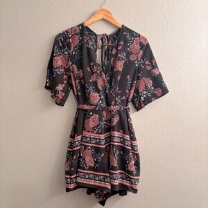 Women’s Floral Romper size XL